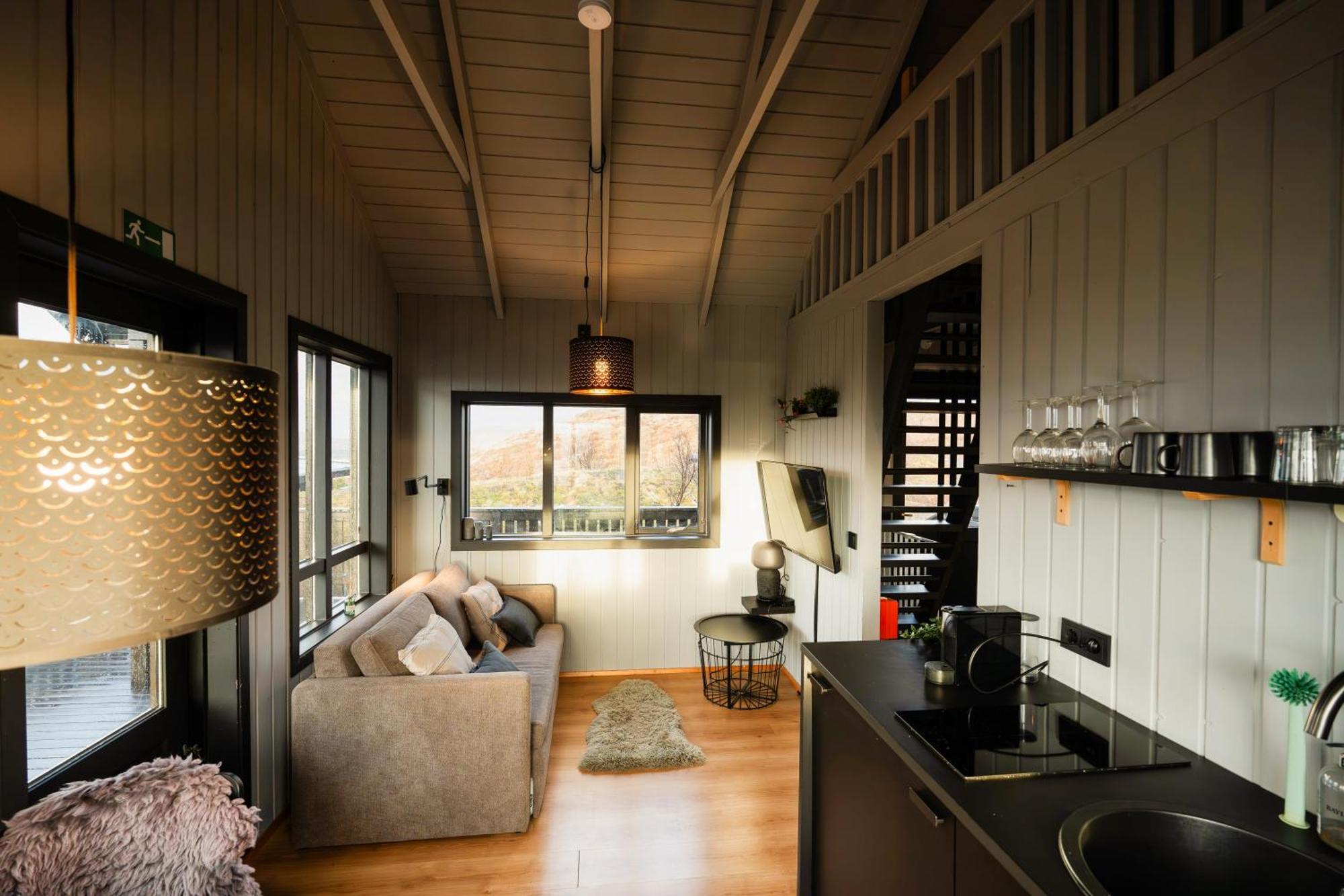 Cozy Cabin Near Golden Circle With Panoramic Views มอสเฟลสแบร์ ภายนอก รูปภาพ