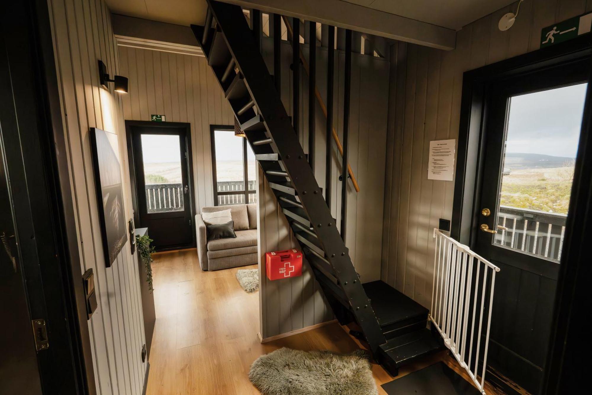 Cozy Cabin Near Golden Circle With Panoramic Views มอสเฟลสแบร์ ภายนอก รูปภาพ
